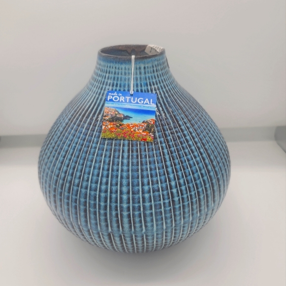 Blue Vase - Picture 1 of 3